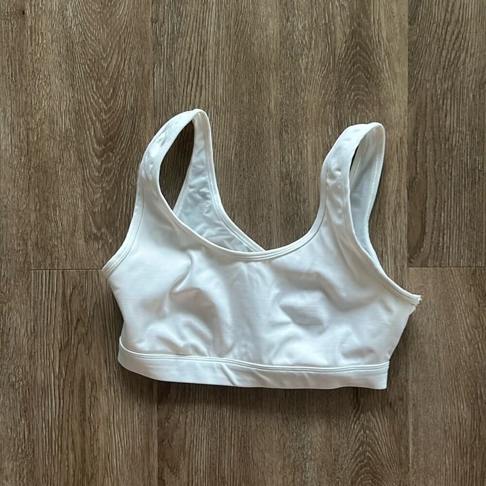 OFFLINE BY Aerie Sweat Cardio Sports Bra White Size Medium High Support Athletic